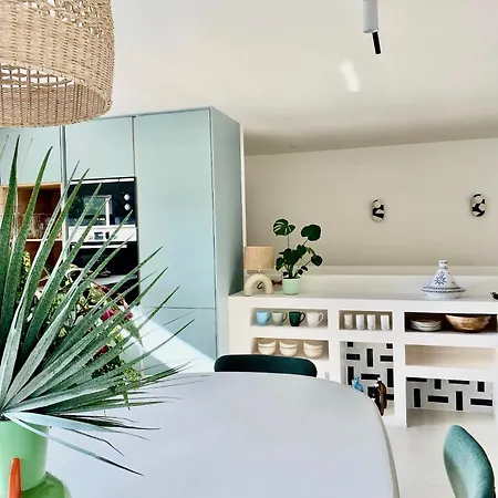 La Archipel Royan & Pool Tennis Villa *