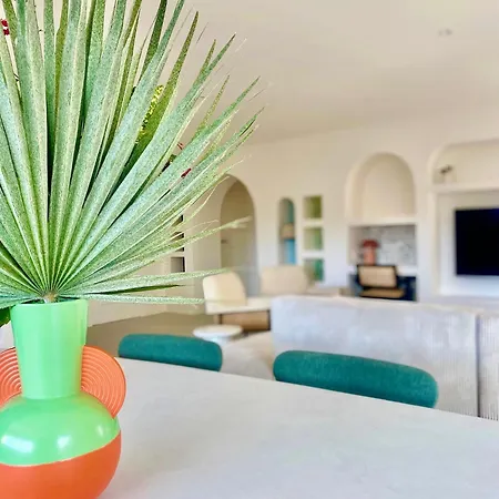 La Archipel Royan & Pool Tennis Villa