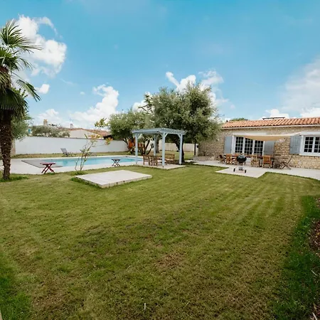 Harmony Homes - Heated Pool & Beaches 15 Min Away