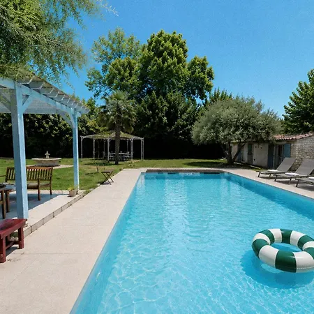 Villa Harmony Homes - Heated Pool & Beaches 15 Min Away
