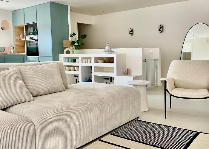 La Archipel Royan & Pool Tennis Villa *